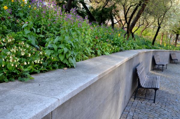 Concrete Retaining Wall Service in Hamilton