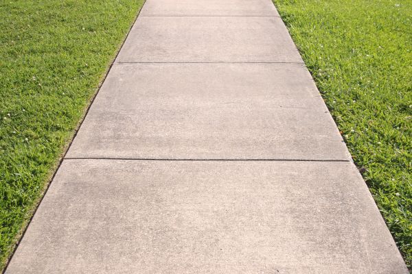 Cement Sidewalk Replacement in Hamilton