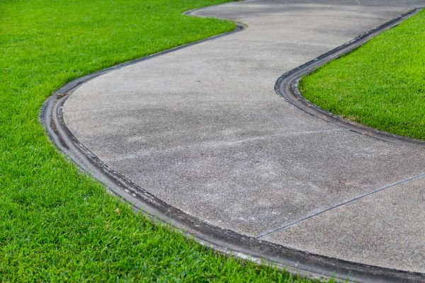 Concrete Sidewalk Construction in Hamilton
